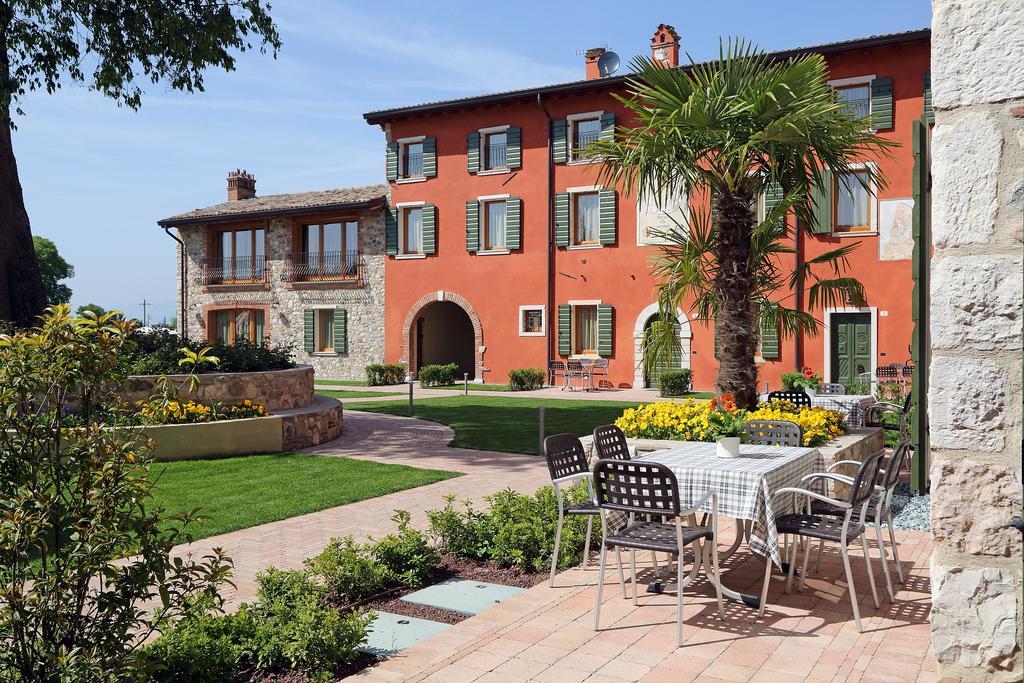Residence Borgo Mondragon Lazise Exterior photo